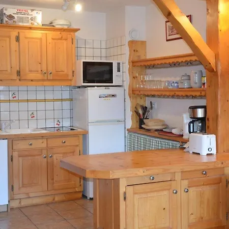 2 Pièces Avec Wifi Et 4 Couchages à Le Pernant - Fr-1-836-16 Appartamento *